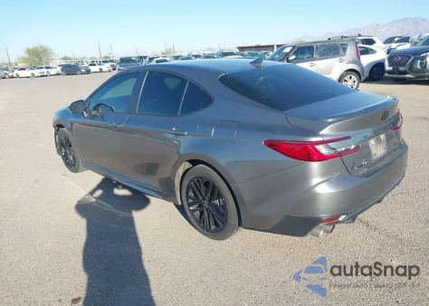 2025 Toyota Camry Se z USA, uszkodzony, nr VIN 4T1DAACK5SU592133